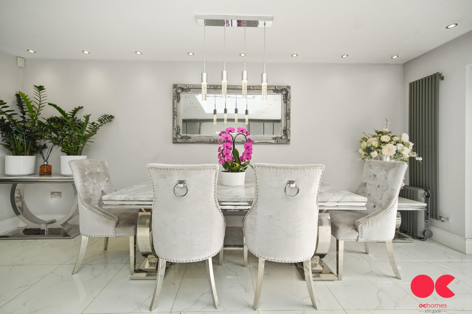 4 bed semi-detached house for sale in Balgores Lane, Gidea Park  - Property Image 35