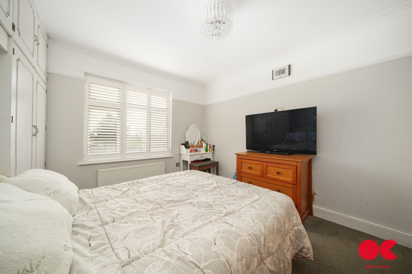 4 bed semi-detached house for sale in Balgores Lane, Gidea Park  - Property Image 46