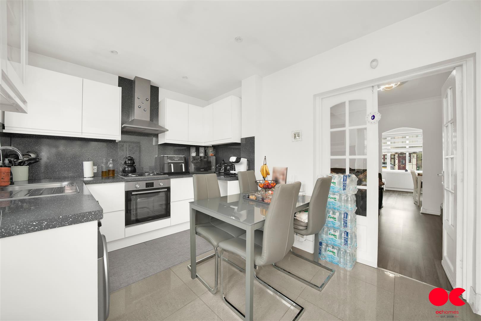 3 bed terraced house for sale in Cherry Tree Close, Rainham  - Property Image 3