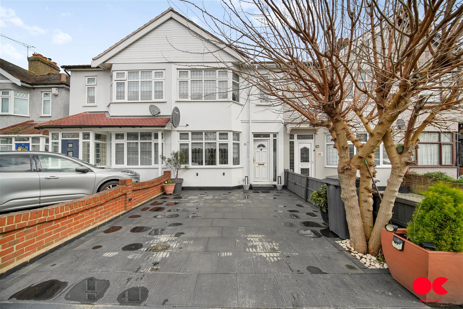 3 bed terraced house for sale in Cherry Tree Close, Rainham  - Property Image 2