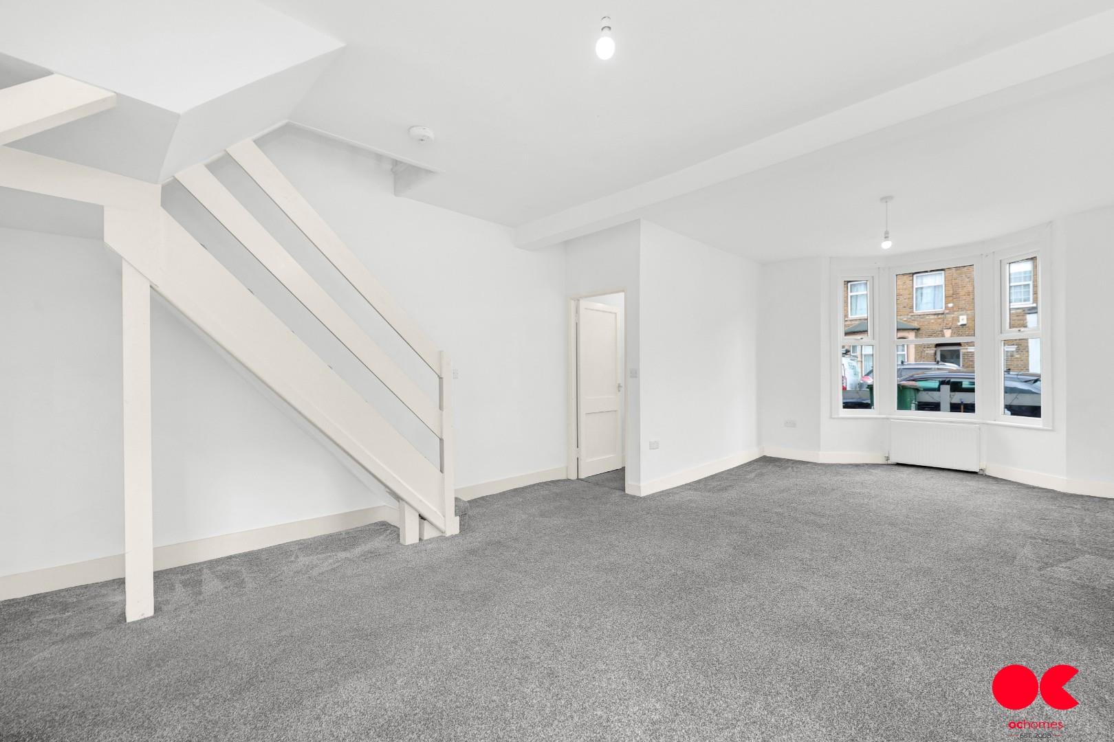 3 bed terraced house to rent in Colegrave Road, Stratford  - Property Image 2