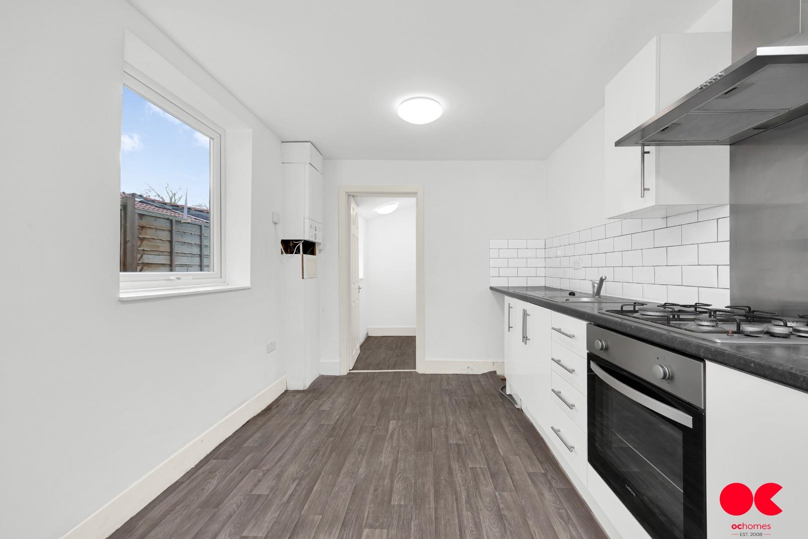 3 bed terraced house to rent in Colegrave Road, Stratford  - Property Image 16