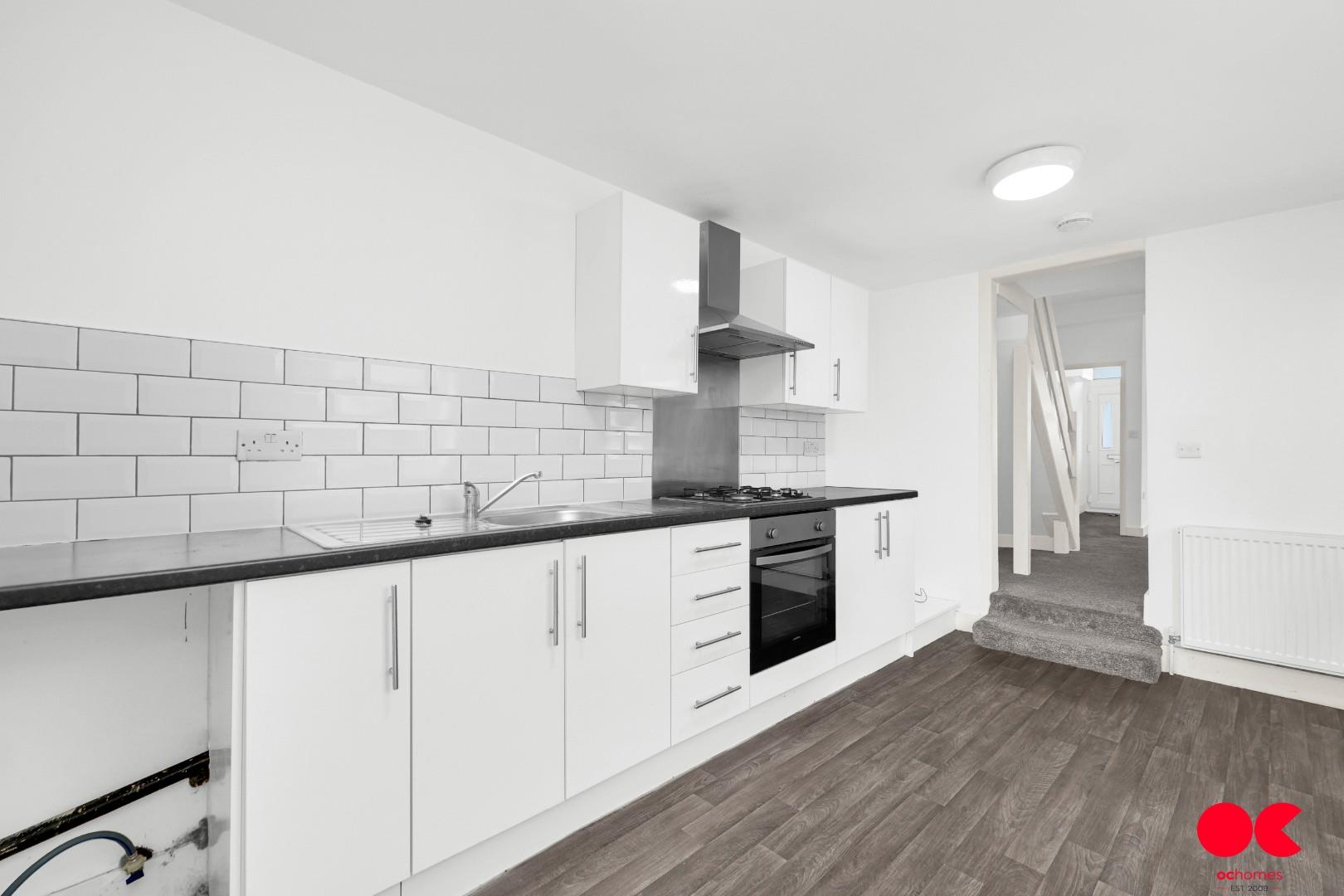 3 bed terraced house to rent in Colegrave Road, Stratford  - Property Image 3