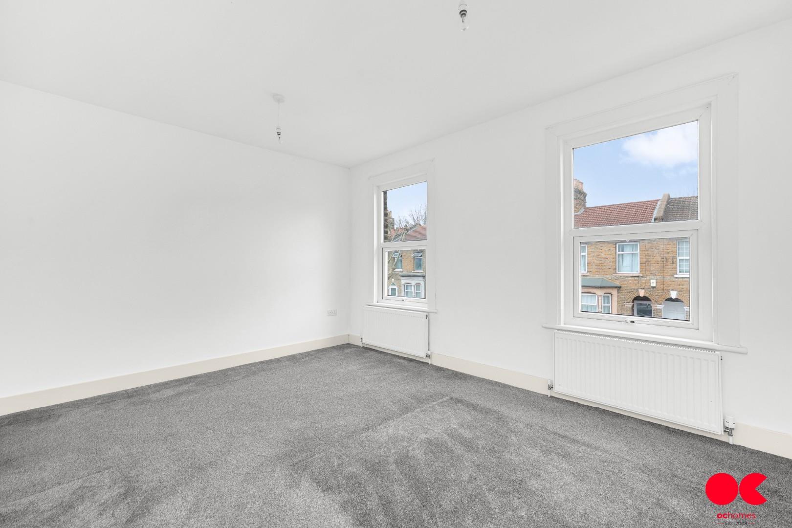 3 bed terraced house to rent in Colegrave Road, Stratford  - Property Image 21