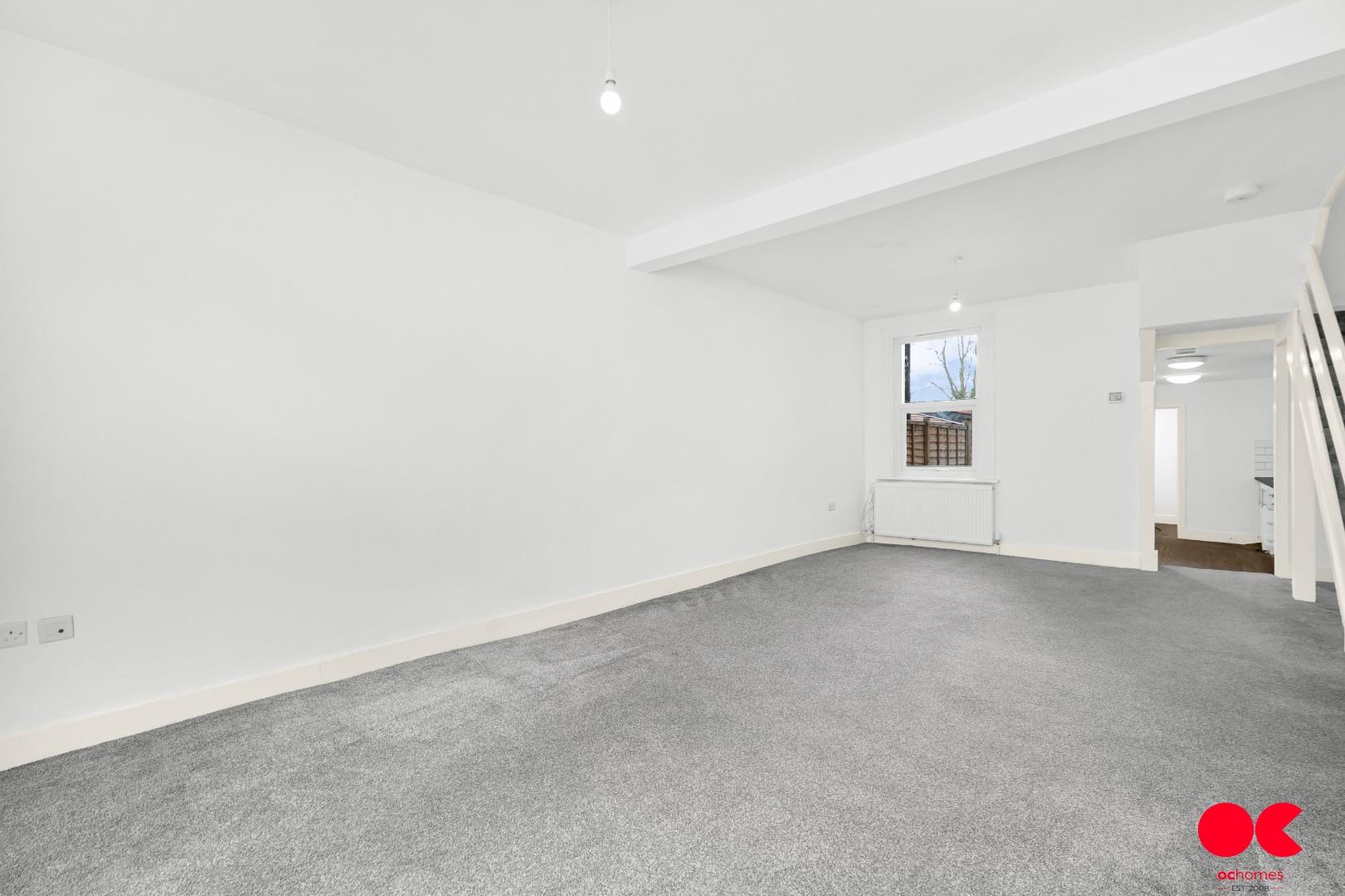 3 bed terraced house to rent in Colegrave Road, Stratford  - Property Image 11