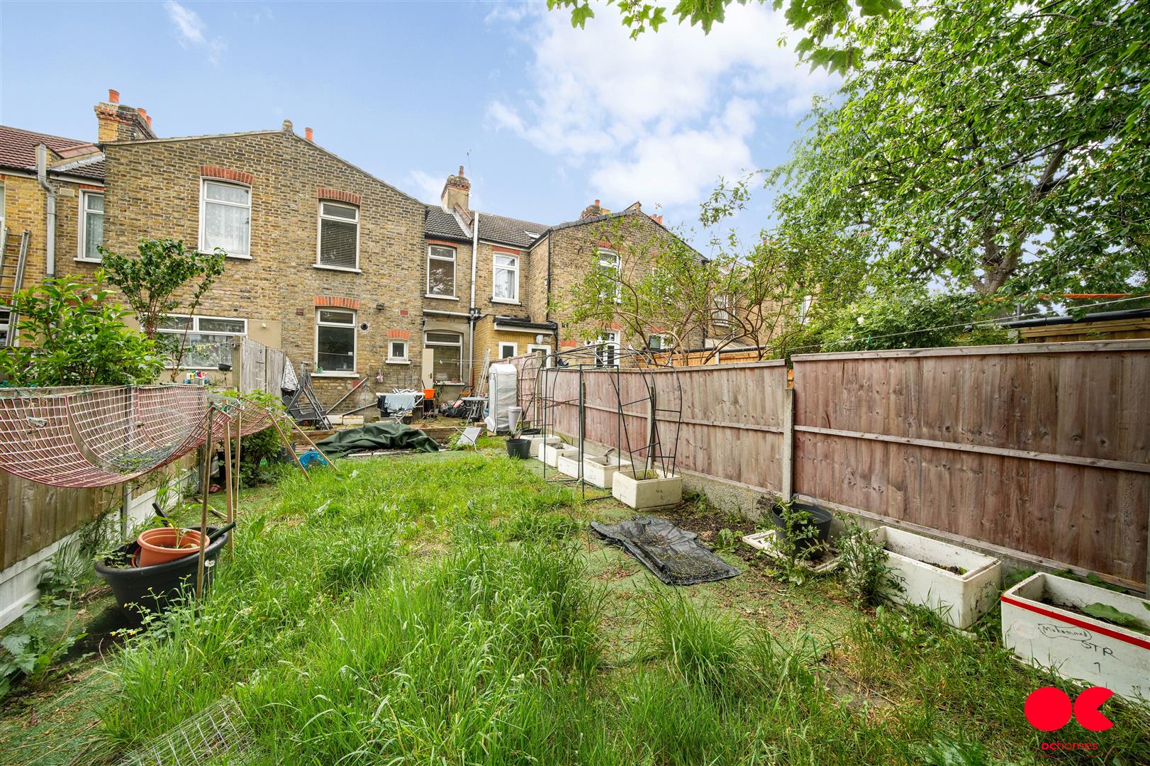 3 bed terraced house for sale in Hampton Road, Ilford  - Property Image 9