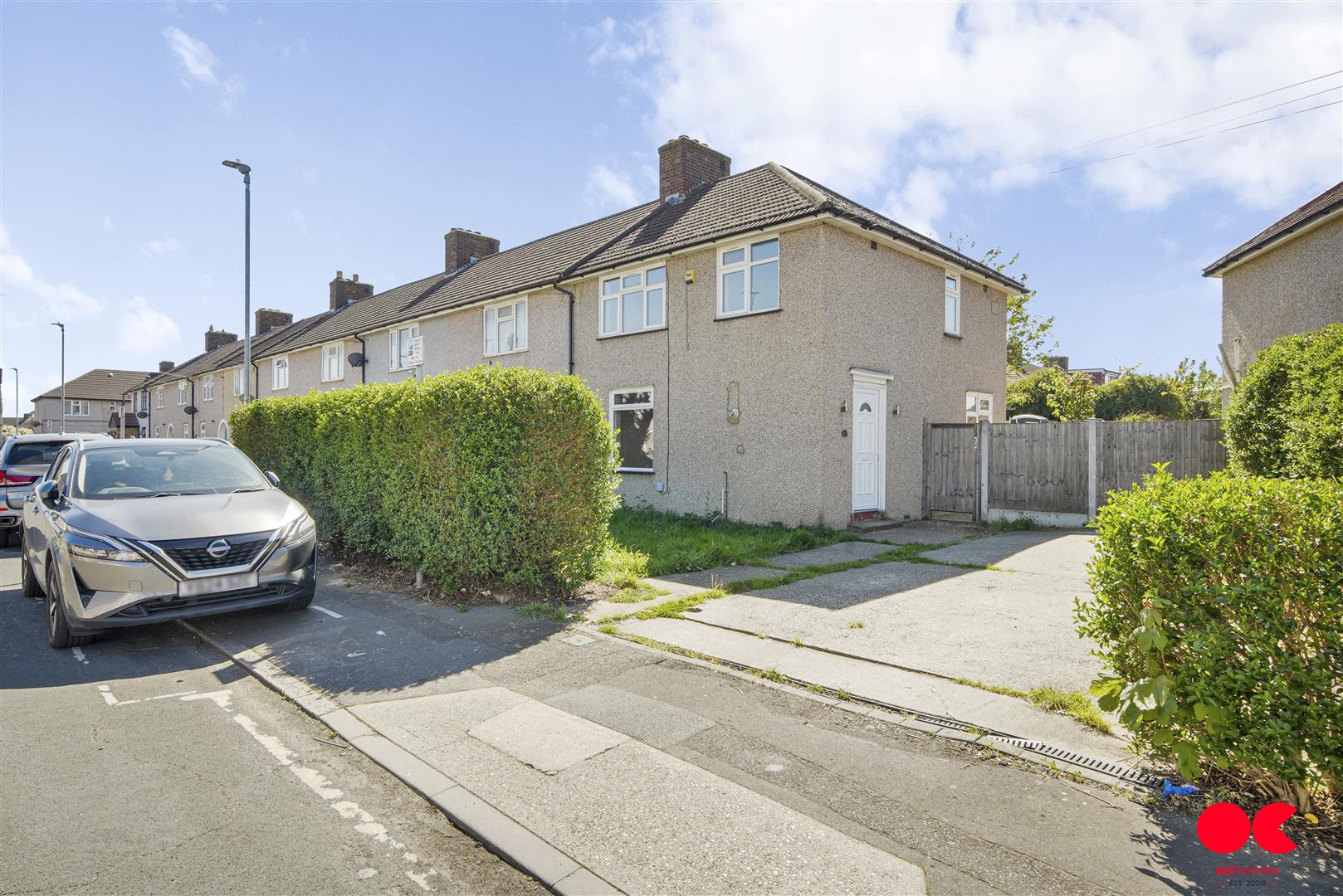 3 bed end of terrace house for sale in Nuneaton Road, Dagenham - Property Image 1