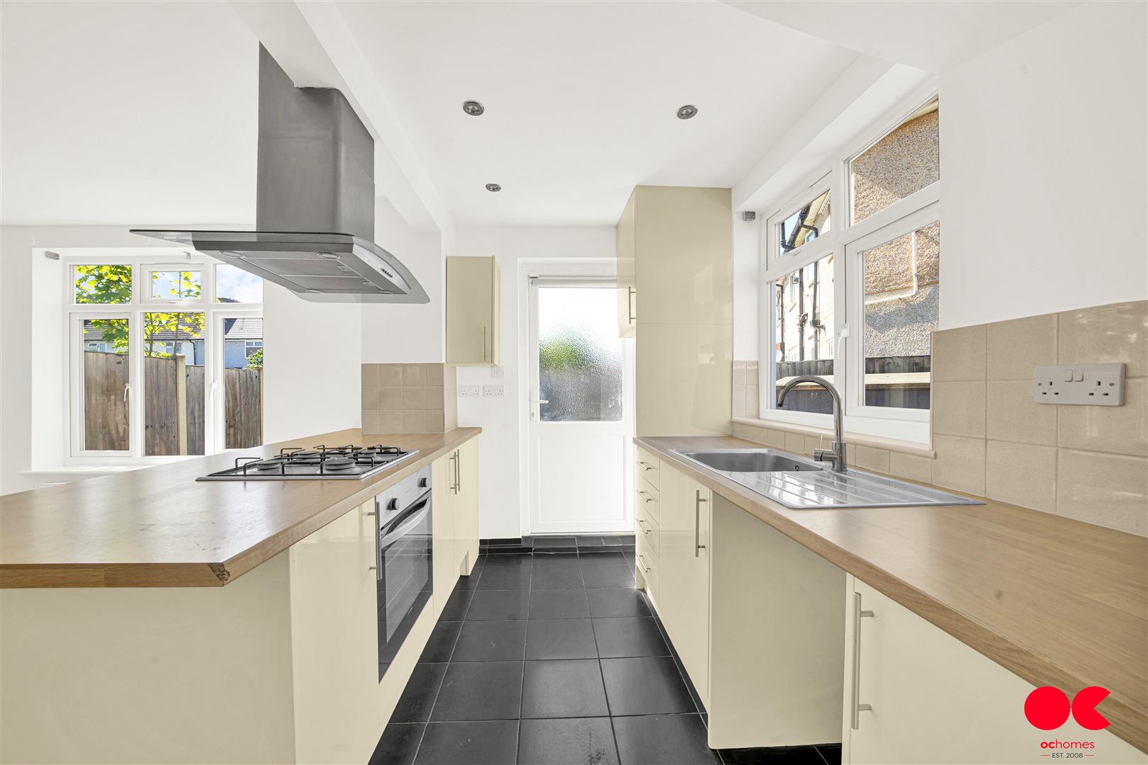 3 bed end of terrace house for sale in Nuneaton Road, Dagenham  - Property Image 14