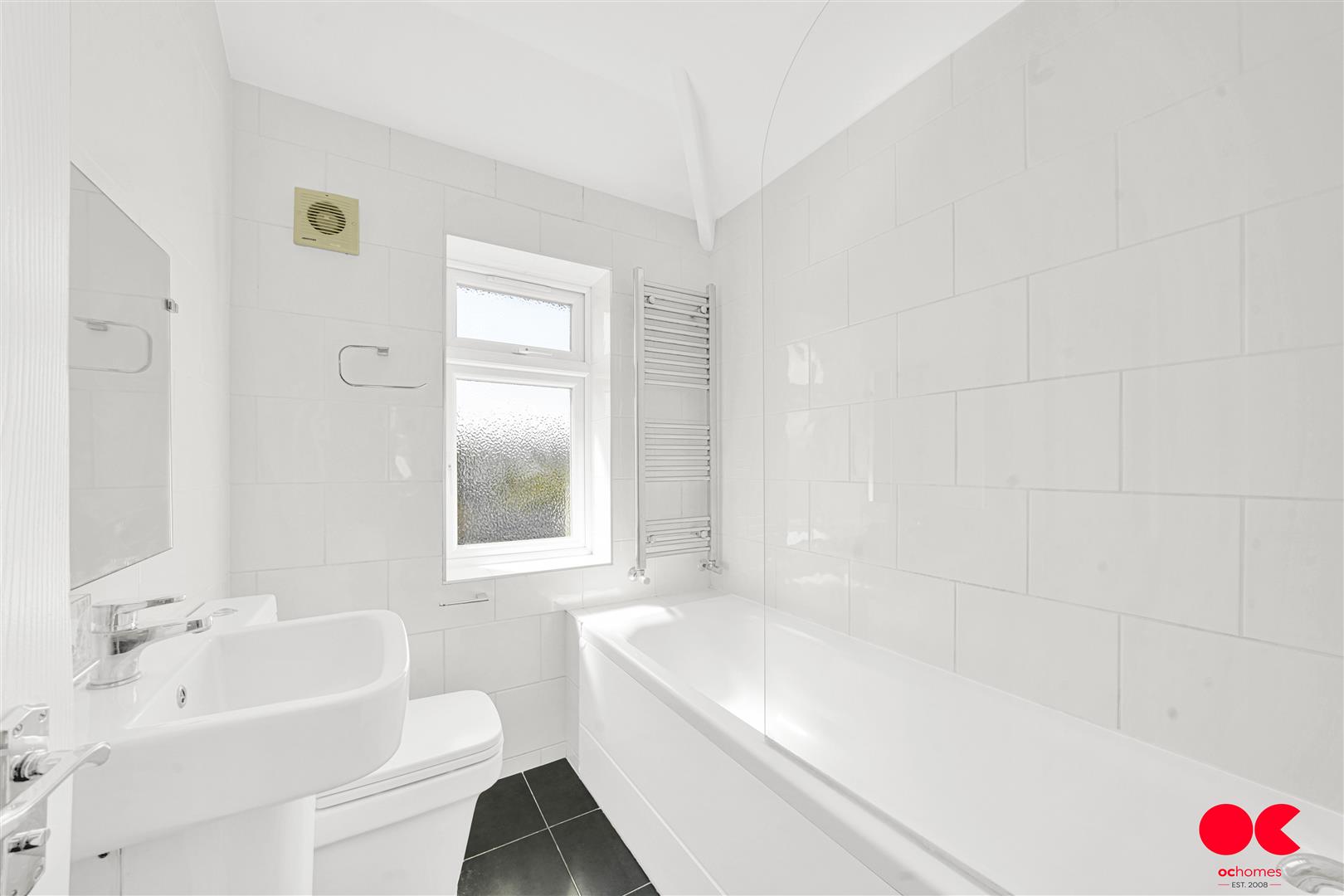 3 bed end of terrace house for sale in Nuneaton Road, Dagenham  - Property Image 4