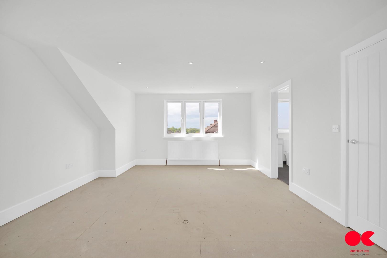 4 bed detached house to rent in Central Drive, Hornchurch  - Property Image 22