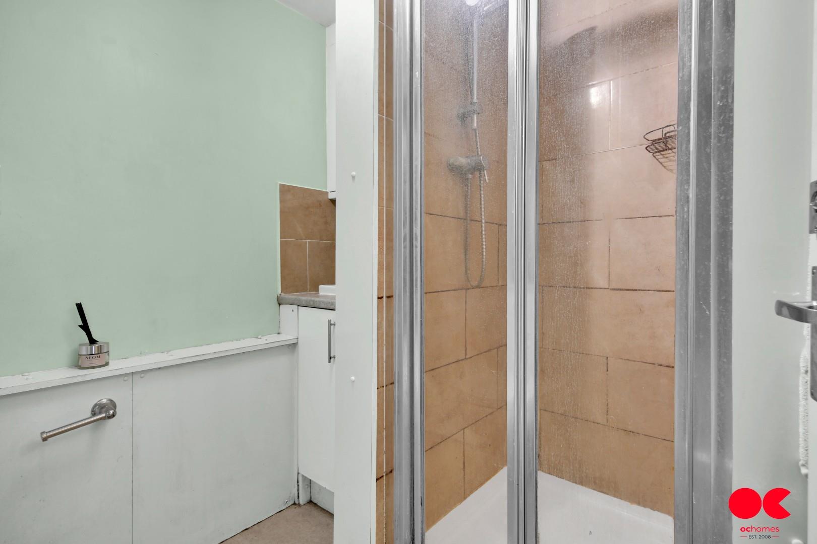 1 bed flat for sale in Thant Close, Leyton  - Property Image 5