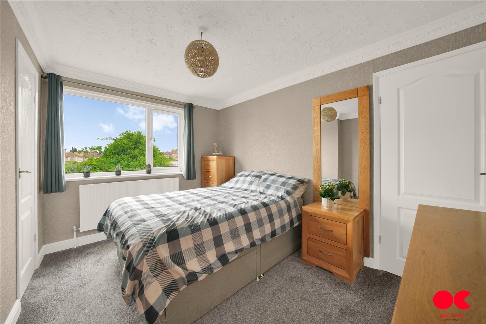 3 bed terraced house for sale in South Hall Drive, Rainham  - Property Image 7