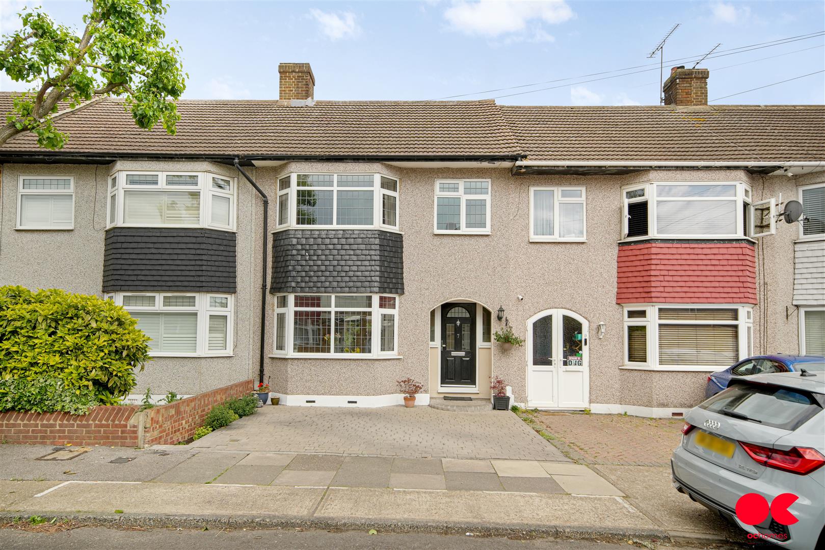 3 bed terraced house for sale in South Hall Drive, Rainham  - Property Image 3