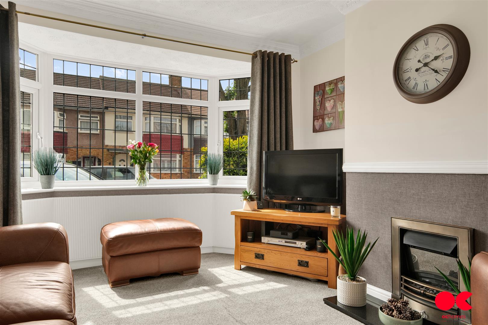 3 bed terraced house for sale in South Hall Drive, Rainham  - Property Image 13