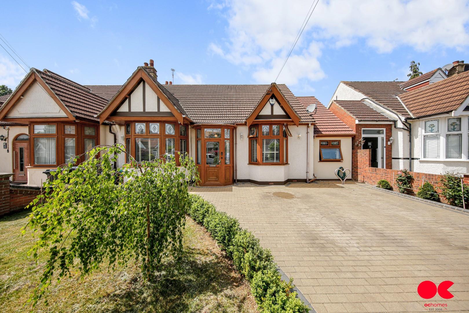 4 bed semi-detached bungalow for sale in Brownlea Gardens, Seven Kings  - Property Image 48