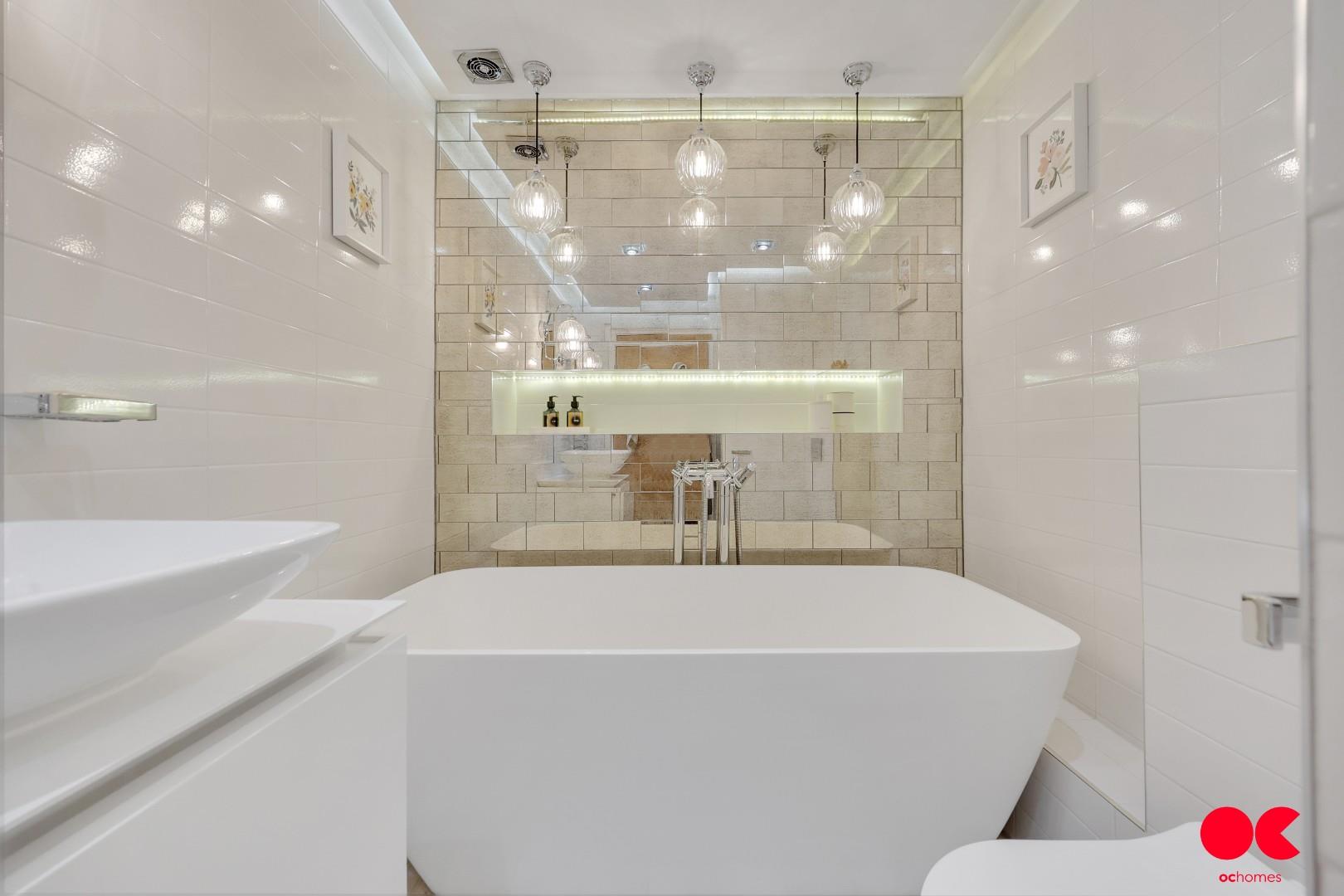 2 bed flat for sale in Victory Road, London  - Property Image 4