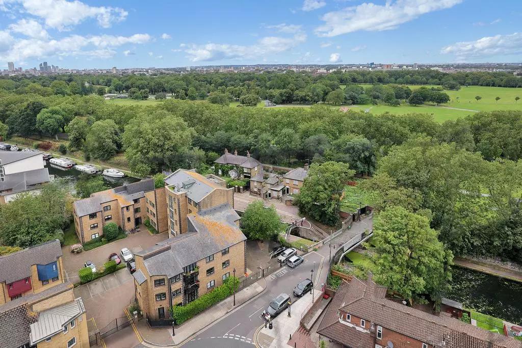2 bed flat for sale in Jodrell Road, Bow  - Property Image 10