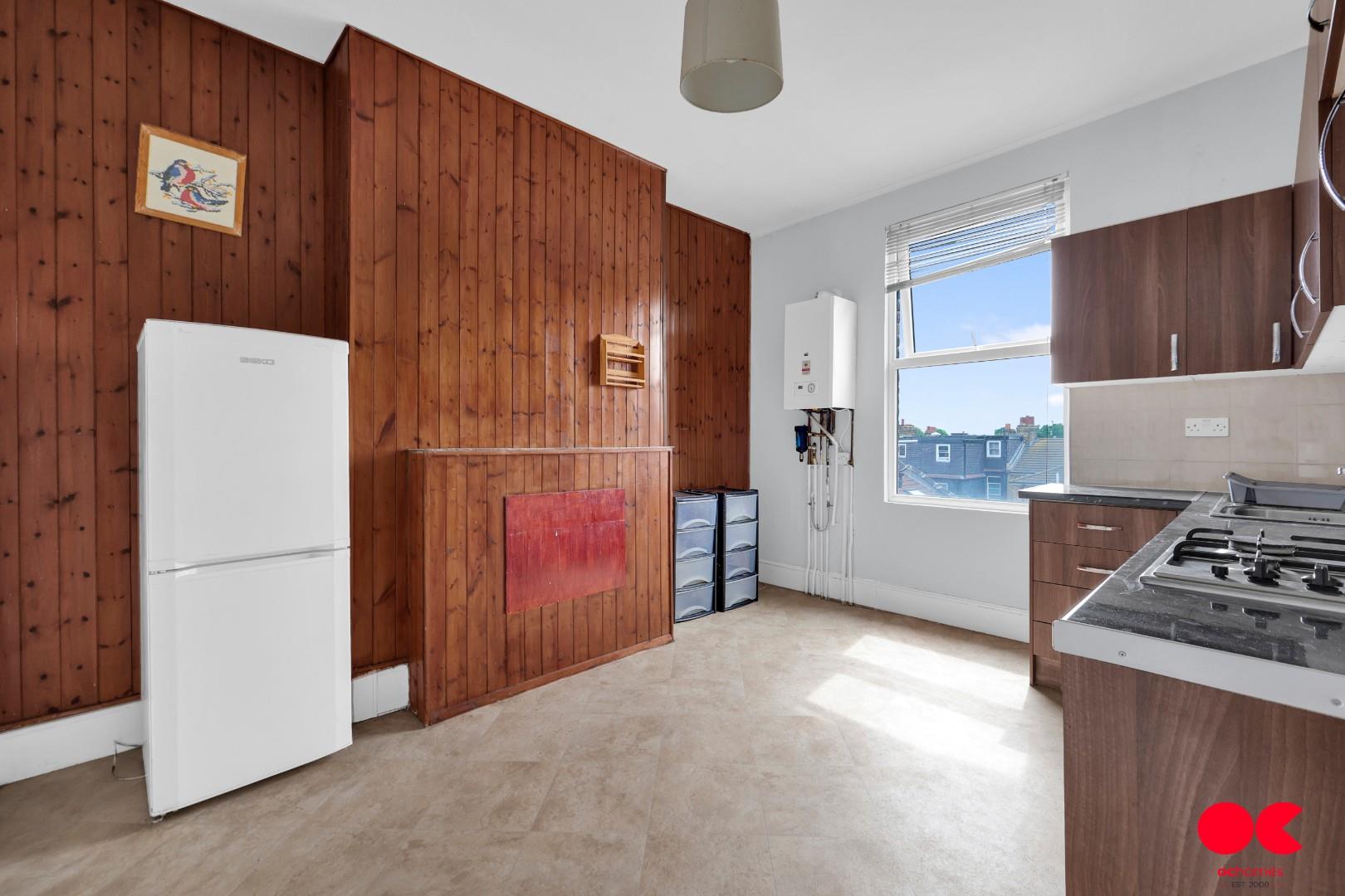 3 bed flat to rent in Lea Bridge Road, Leyton  - Property Image 18