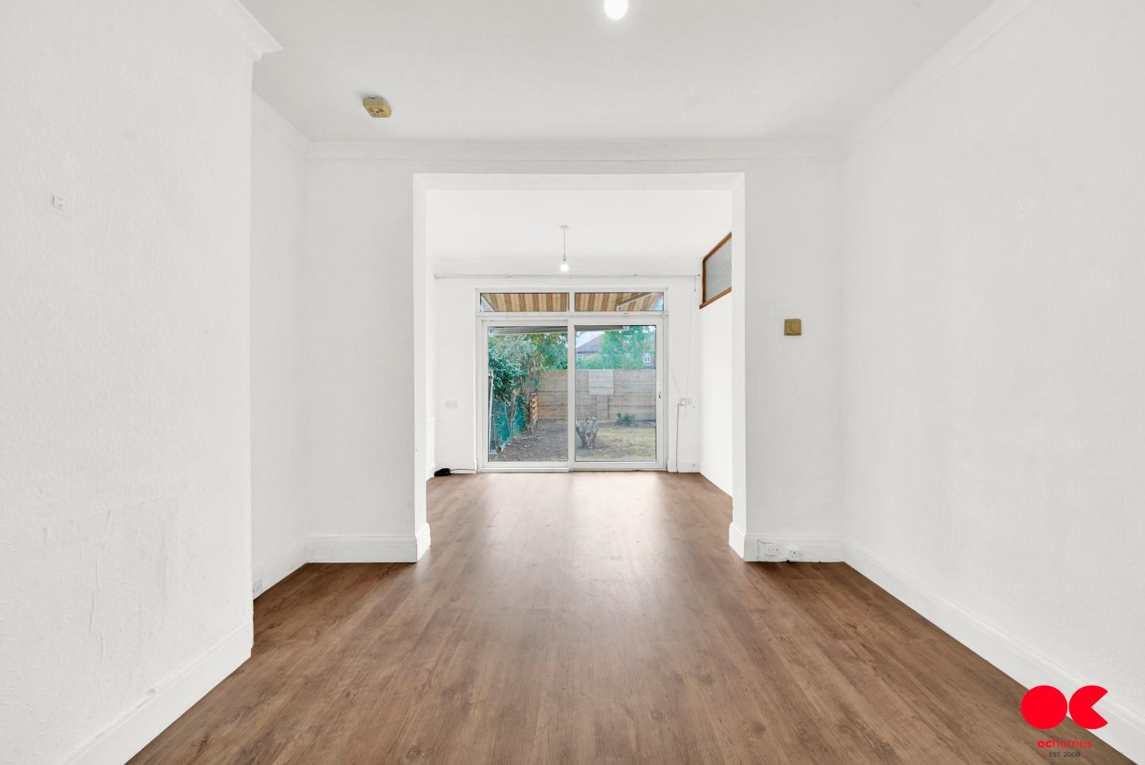 3 bed end of terrace house to rent in Fremantle Road, Barkingside  - Property Image 12