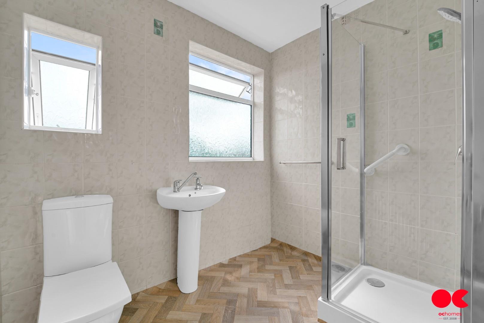 3 bed end of terrace house to rent in Fremantle Road, Barkingside  - Property Image 5