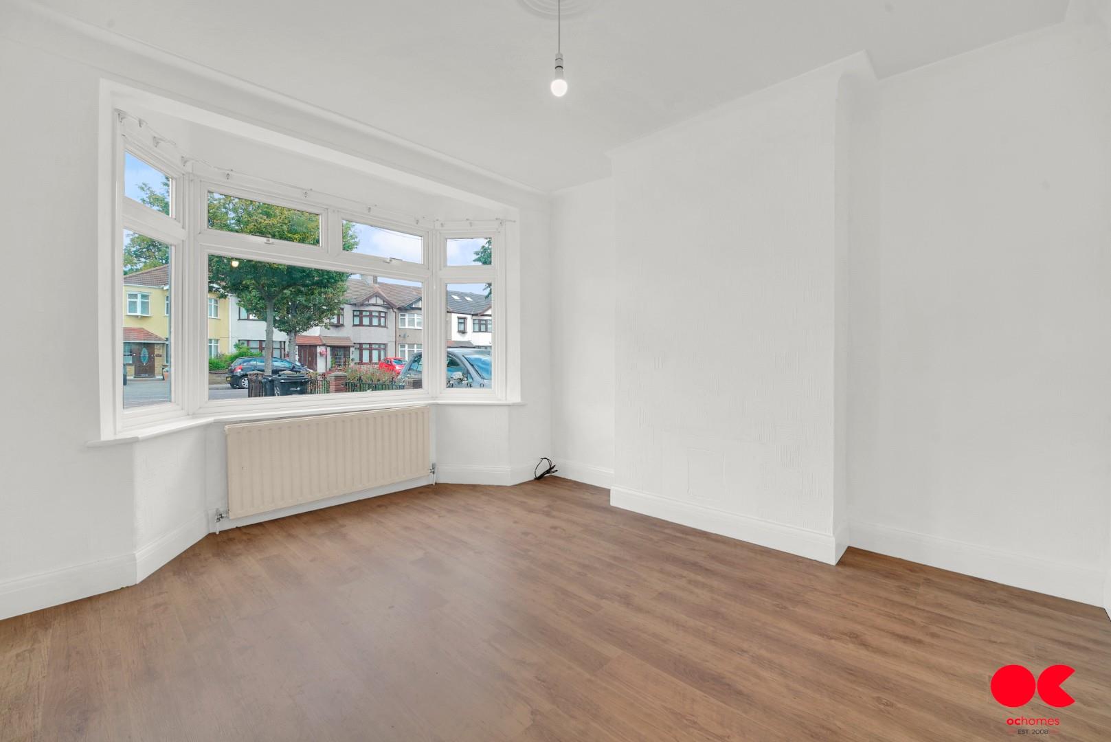 3 bed end of terrace house to rent in Fremantle Road, Barkingside