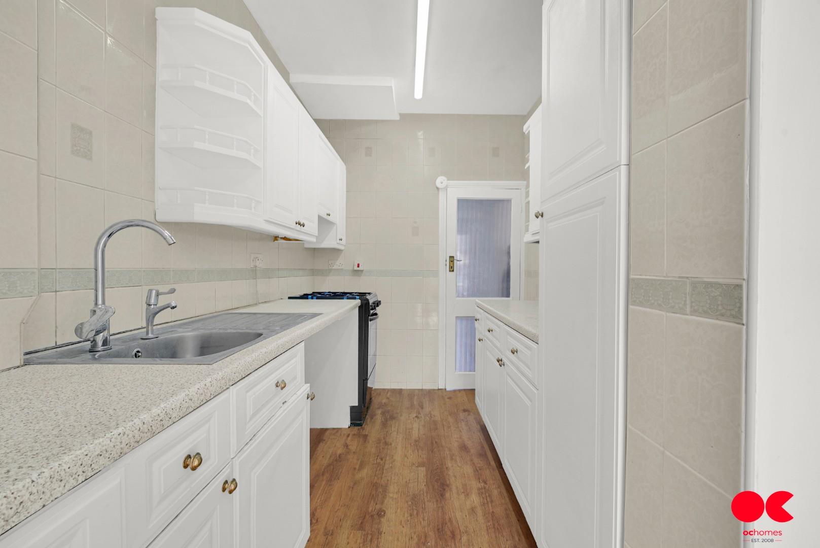 3 bed end of terrace house to rent in Fremantle Road, Barkingside  - Property Image 15