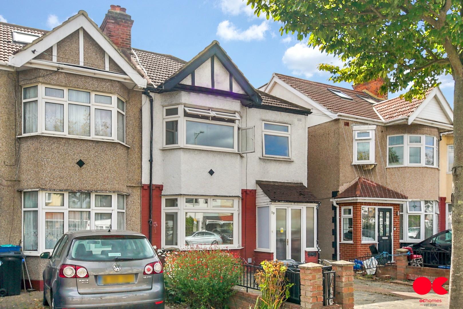 3 bed end of terrace house to rent in Fremantle Road, Barkingside  - Property Image 25