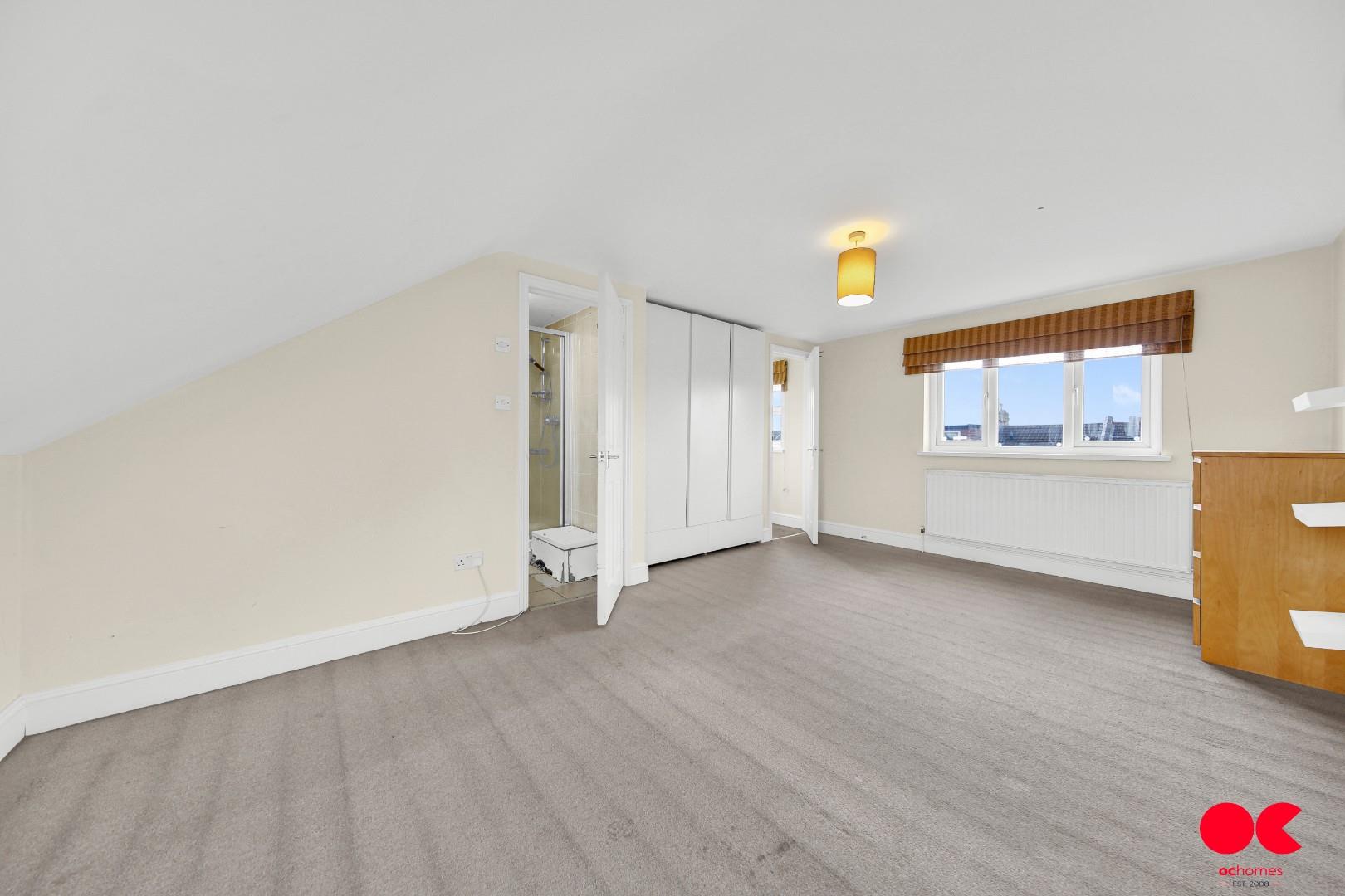 2 bed flat for sale in Warren Road, Leyton  - Property Image 4