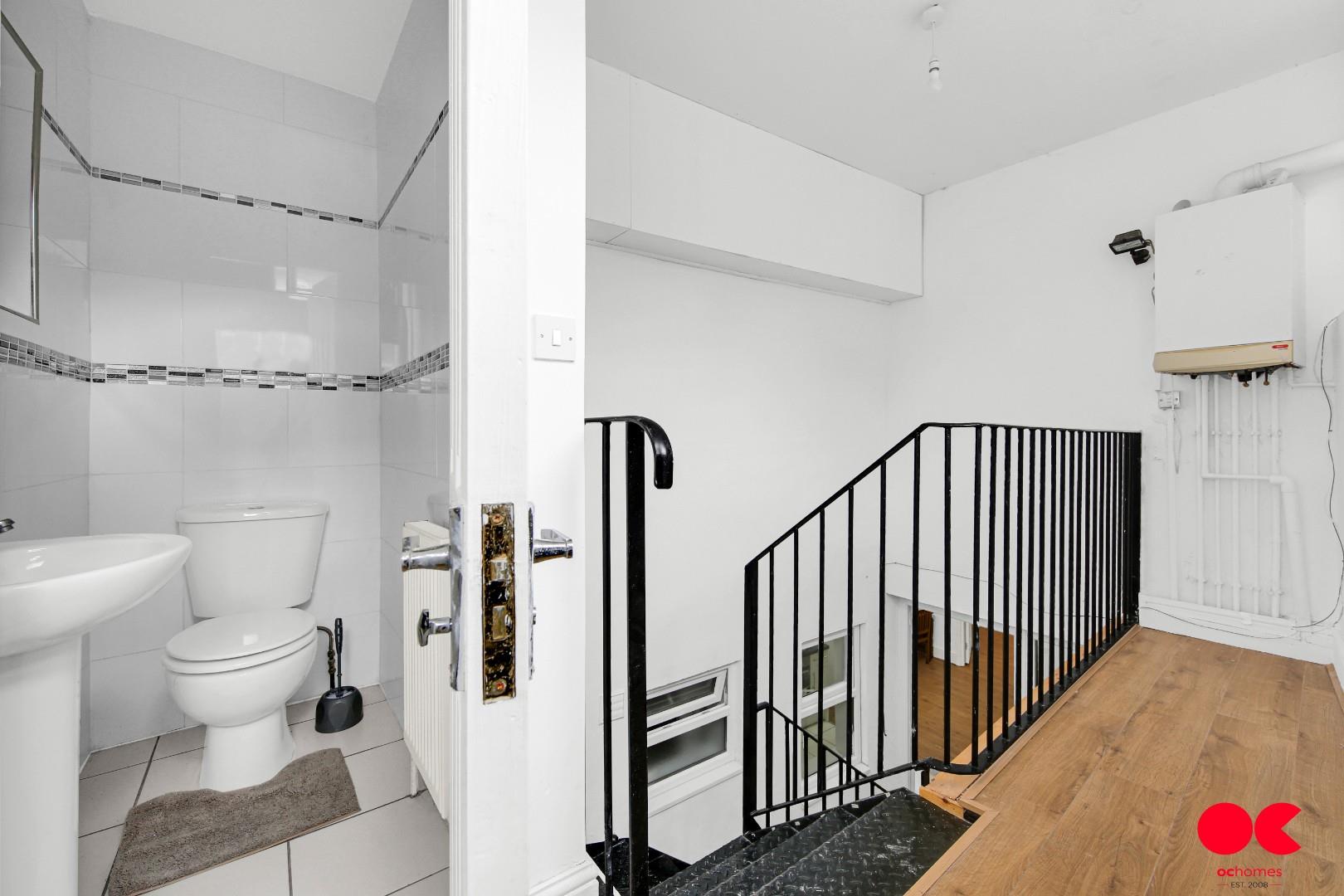 1 bed studio flat to rent in Capworth Street, Leyton  - Property Image 14