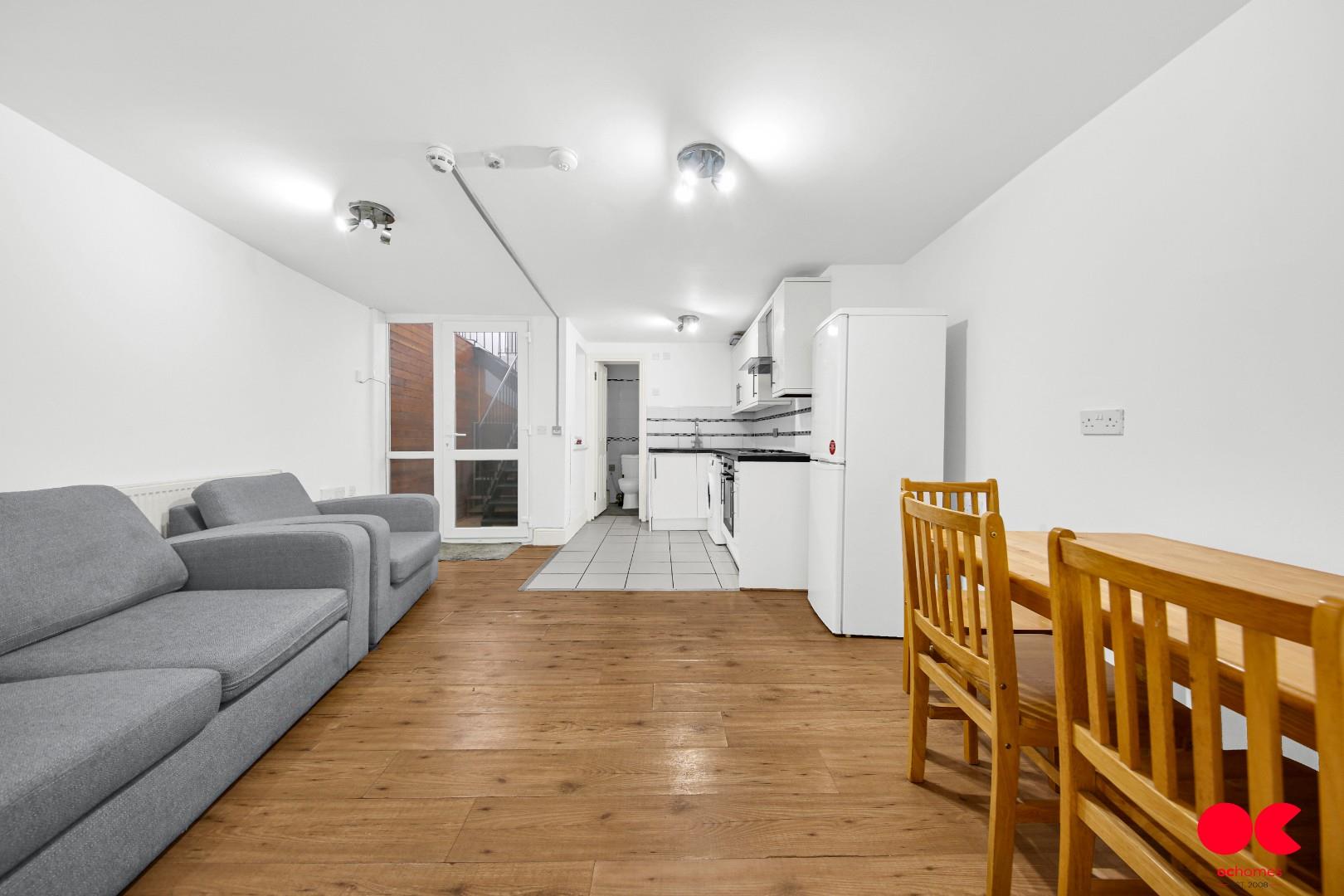 1 bed studio flat to rent in Capworth Street, Leyton  - Property Image 5