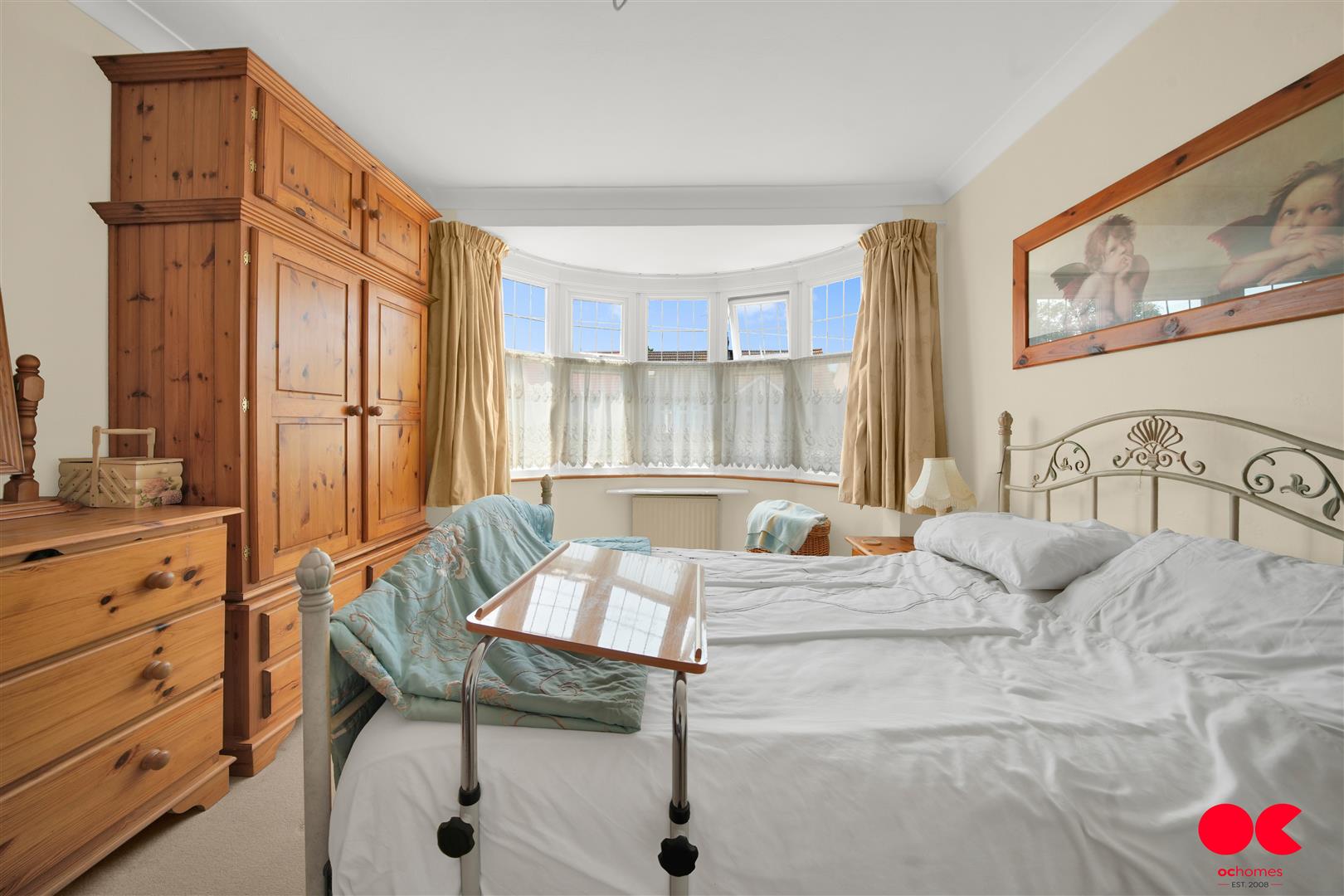 4 bed semi-detached house for sale in Cambridge Avenue, Gidea Park  - Property Image 5