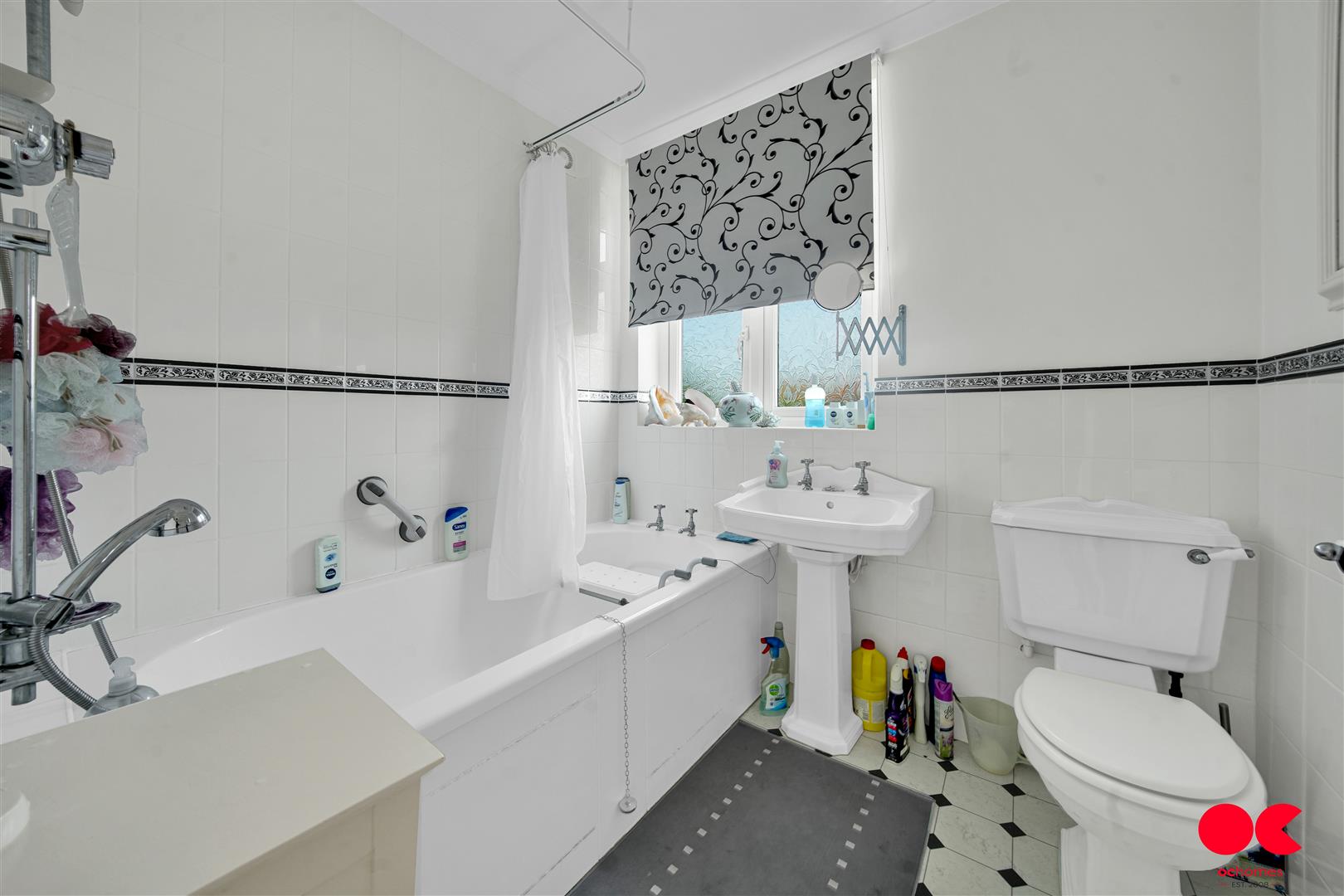 4 bed semi-detached house for sale in Cambridge Avenue, Gidea Park  - Property Image 3
