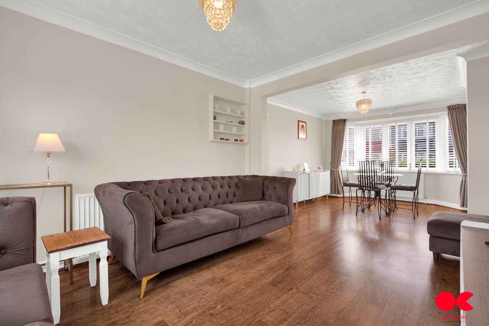 3 bed terraced house for sale in South Hall Drive, Rainham  - Property Image 14