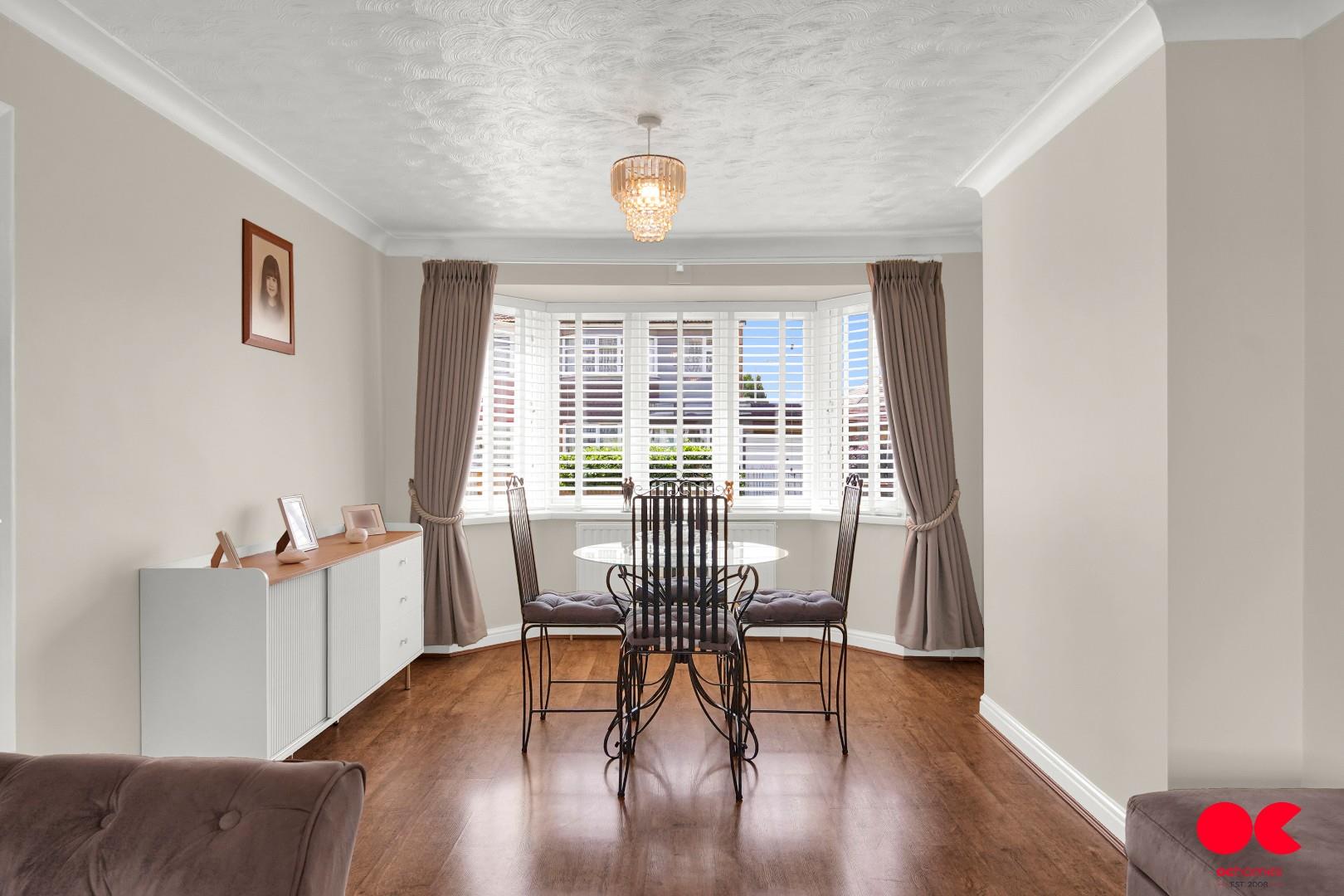 3 bed terraced house for sale in South Hall Drive, Rainham  - Property Image 12