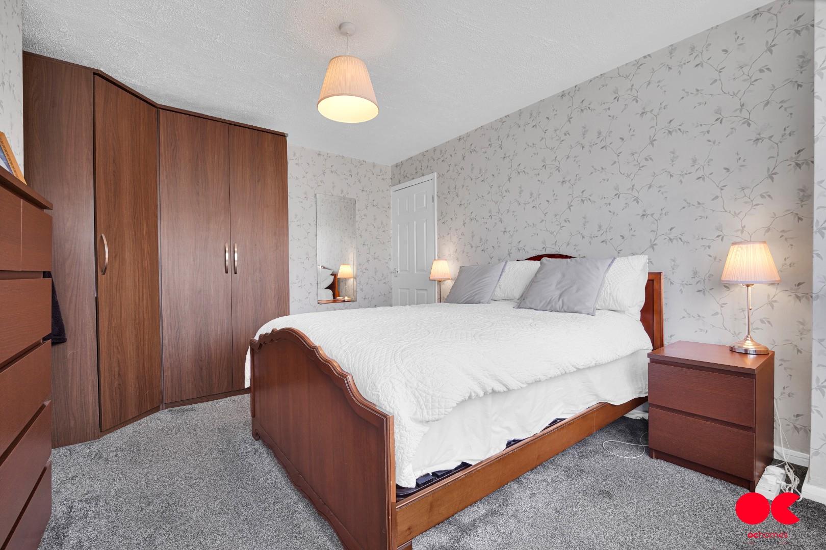 3 bed terraced house for sale in South Hall Drive, Rainham  - Property Image 18