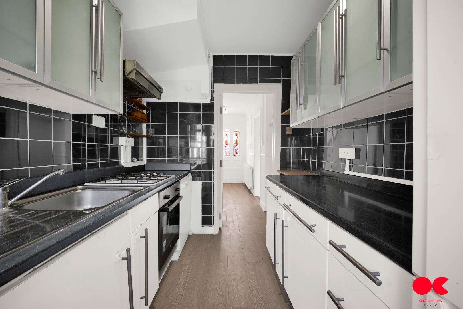 3 bed terraced house to rent in Crosby Road, Dagenham  - Property Image 9