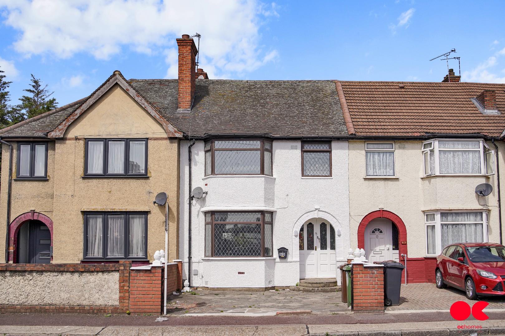 3 bed terraced house to rent in Crosby Road, Dagenham