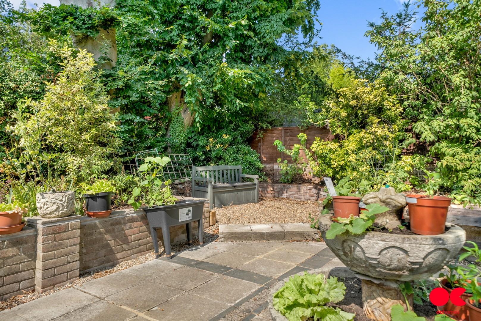 3 bed detached house for sale in Balgores Lane, Gidea Park  - Property Image 44