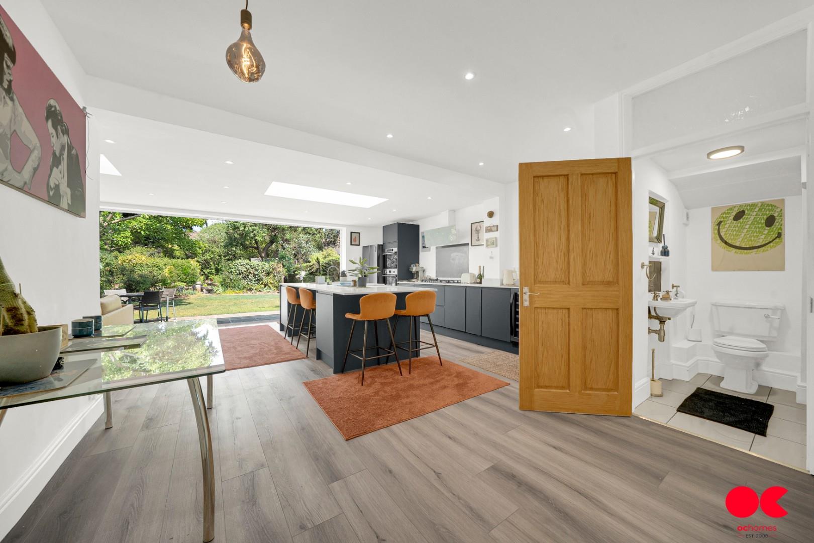 3 bed detached house for sale in Balgores Lane, Gidea Park  - Property Image 26
