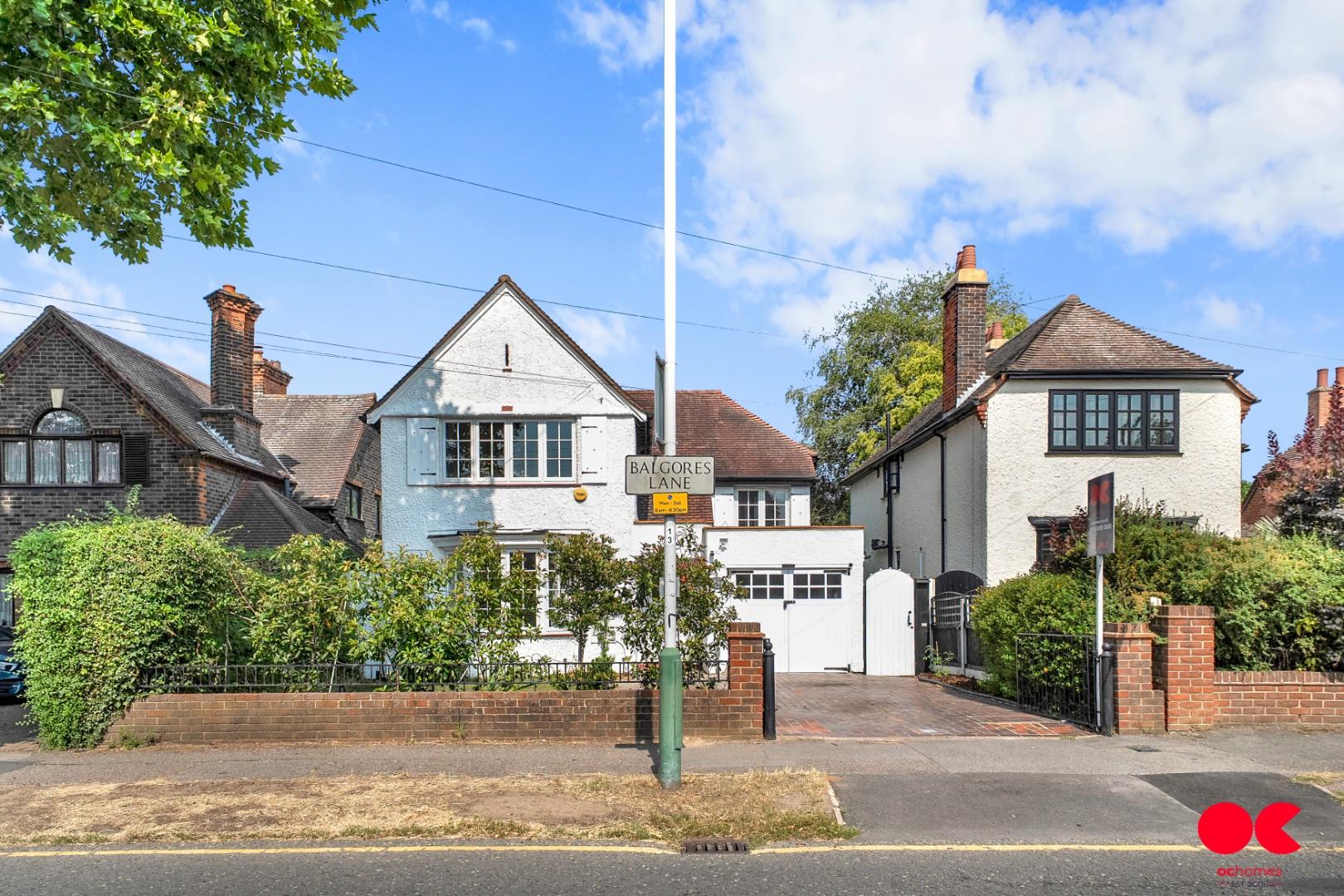 3 bed detached house for sale in Balgores Lane, Gidea Park  - Property Image 57