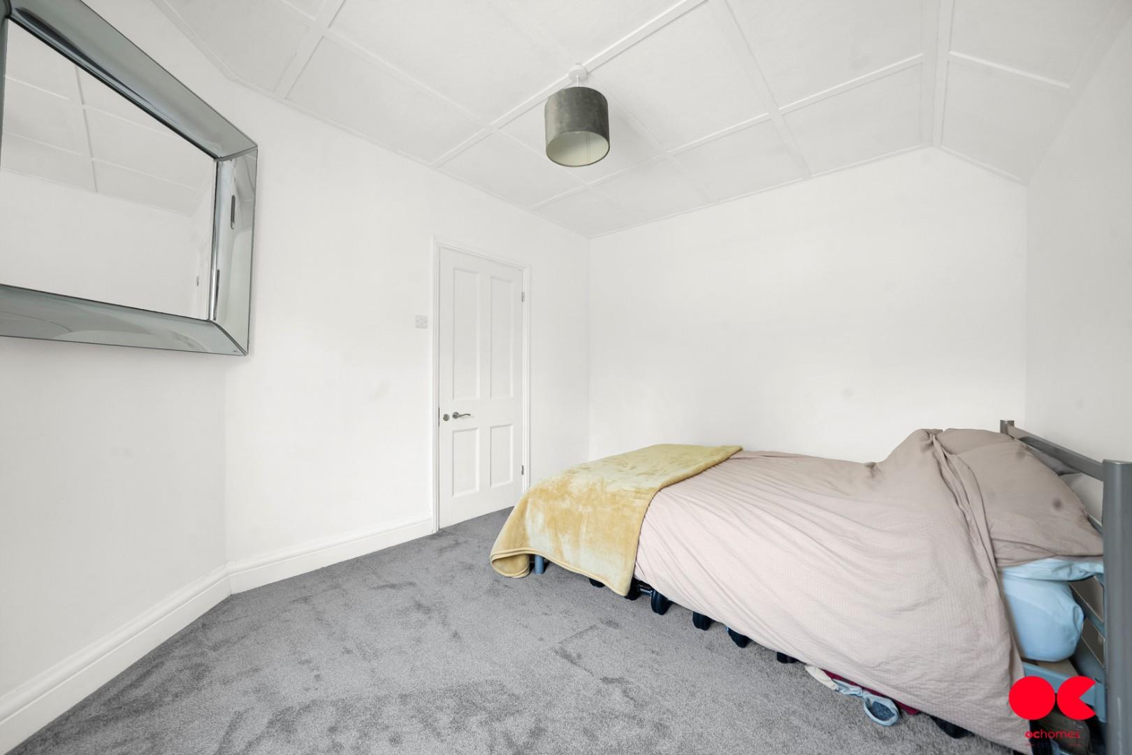 3 bed detached house for sale in Balgores Lane, Gidea Park  - Property Image 53