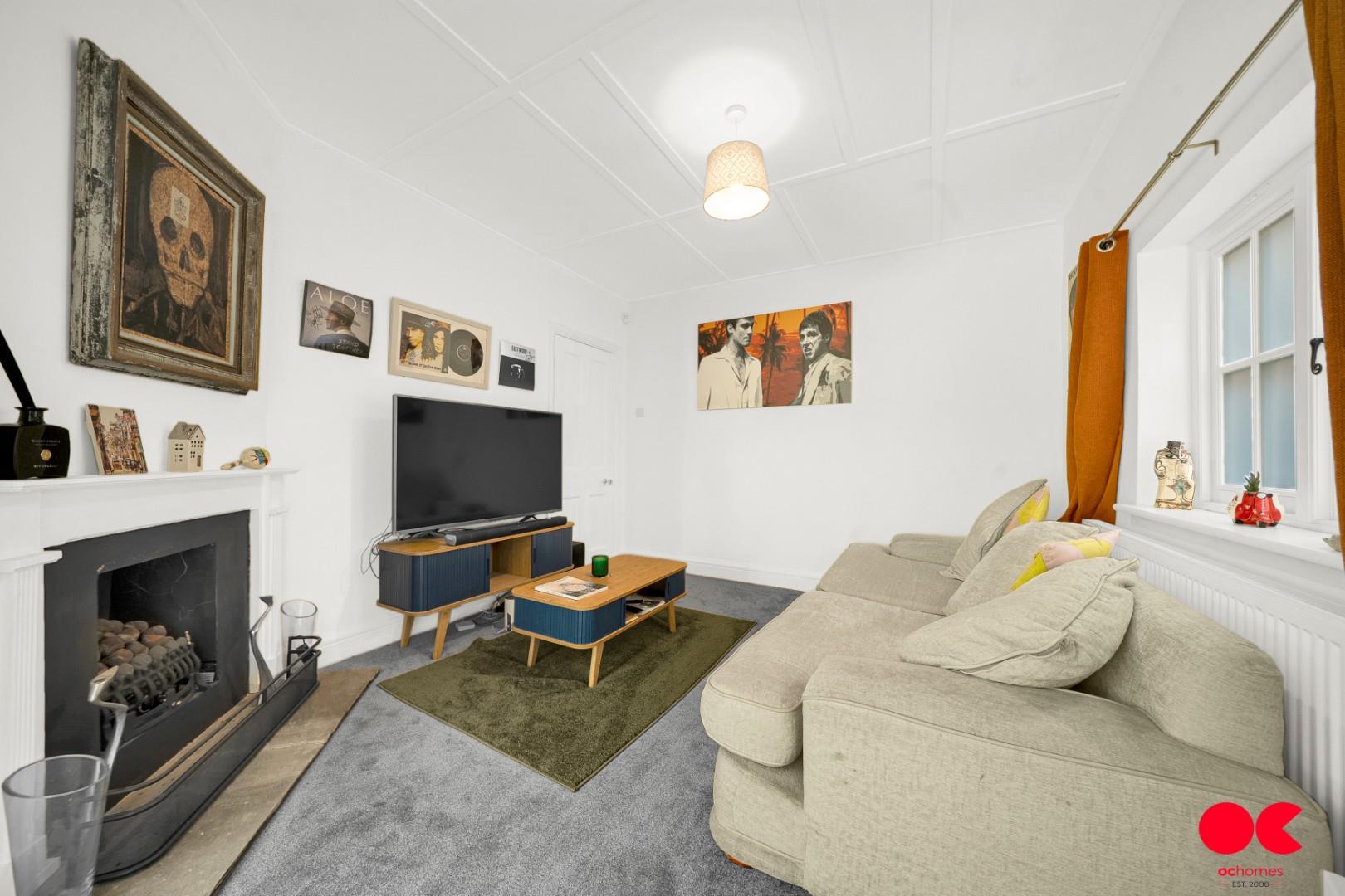3 bed detached house for sale in Balgores Lane, Gidea Park  - Property Image 39