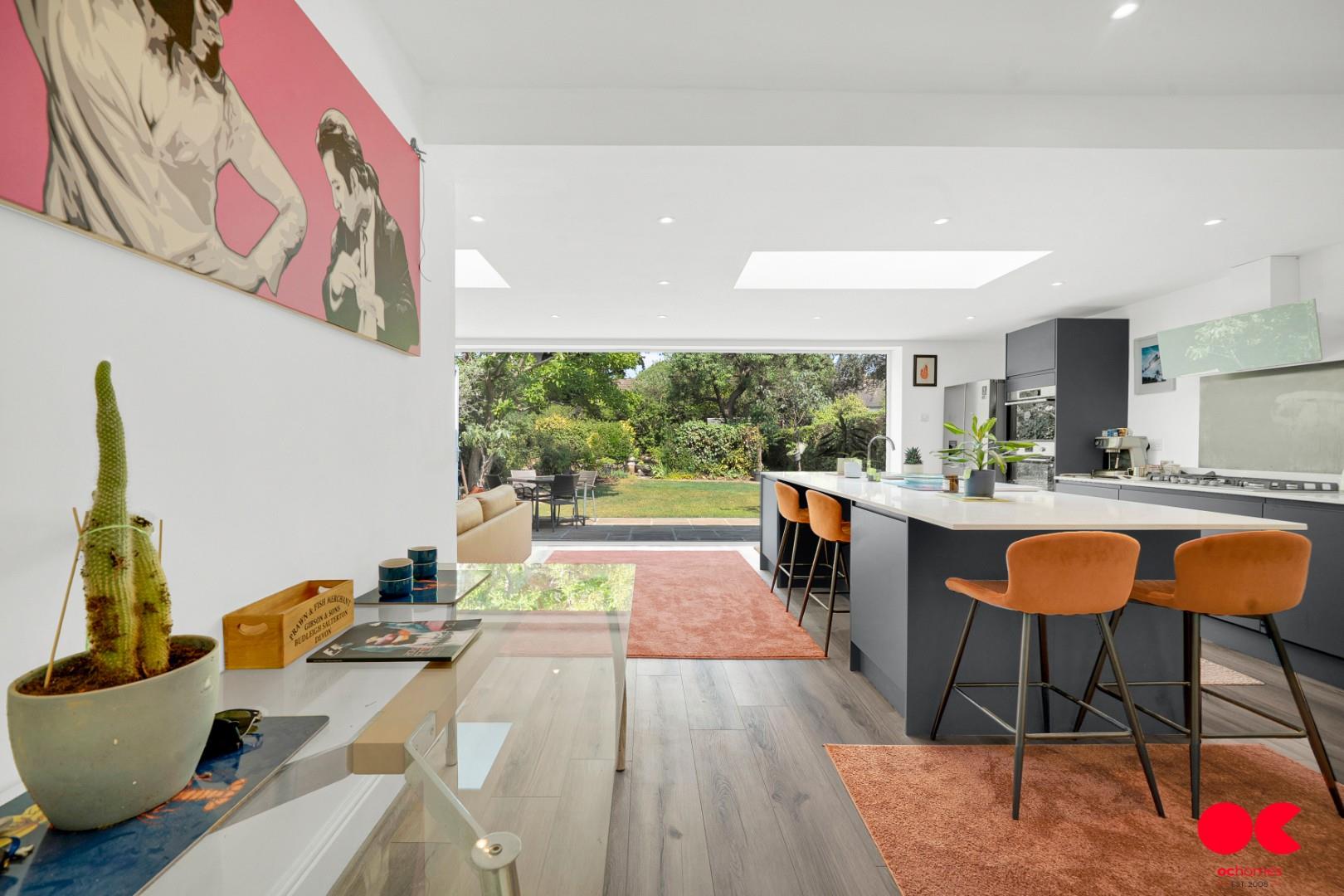 3 bed detached house for sale in Balgores Lane, Gidea Park  - Property Image 25
