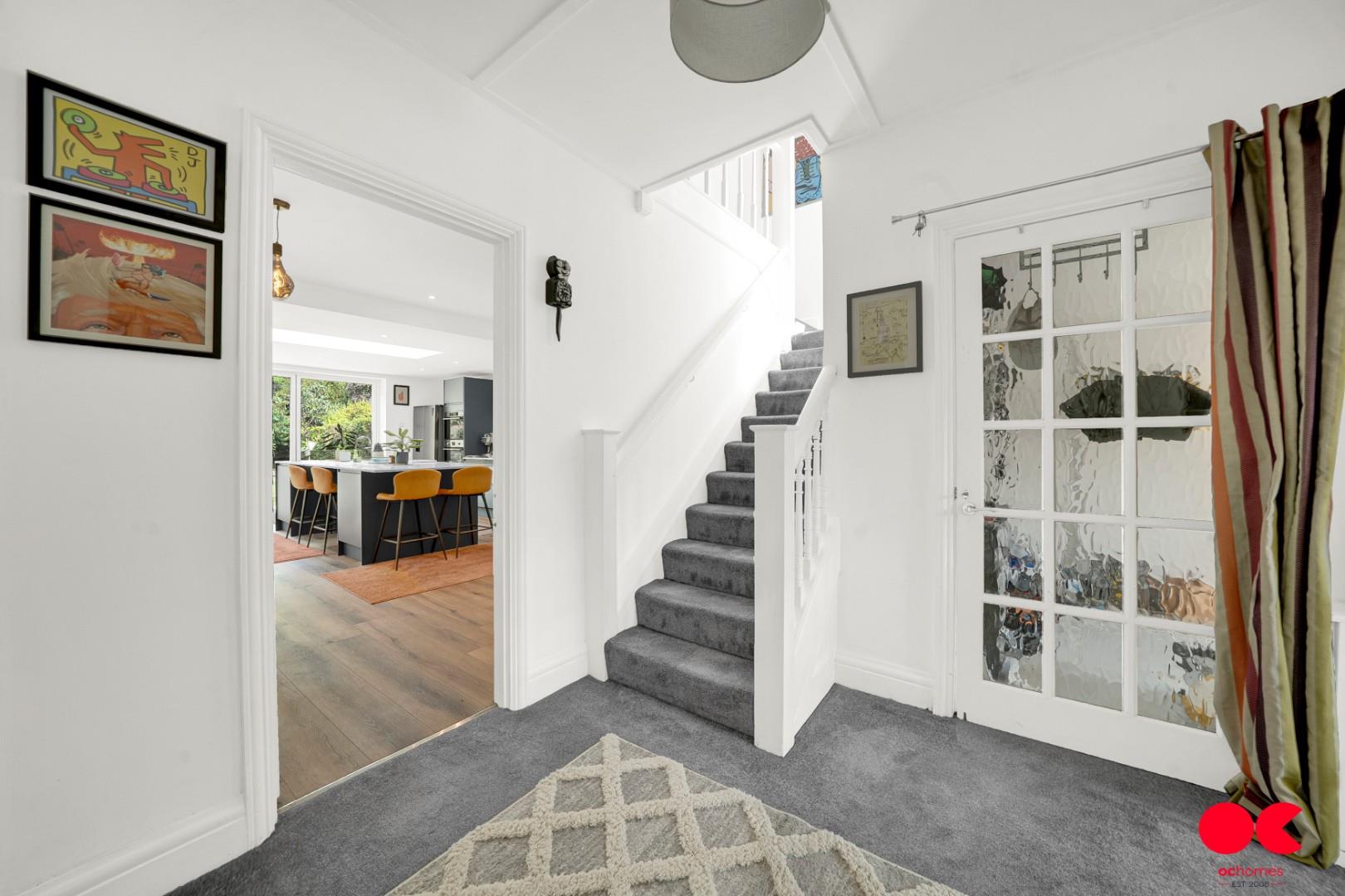 3 bed detached house for sale in Balgores Lane, Gidea Park  - Property Image 48