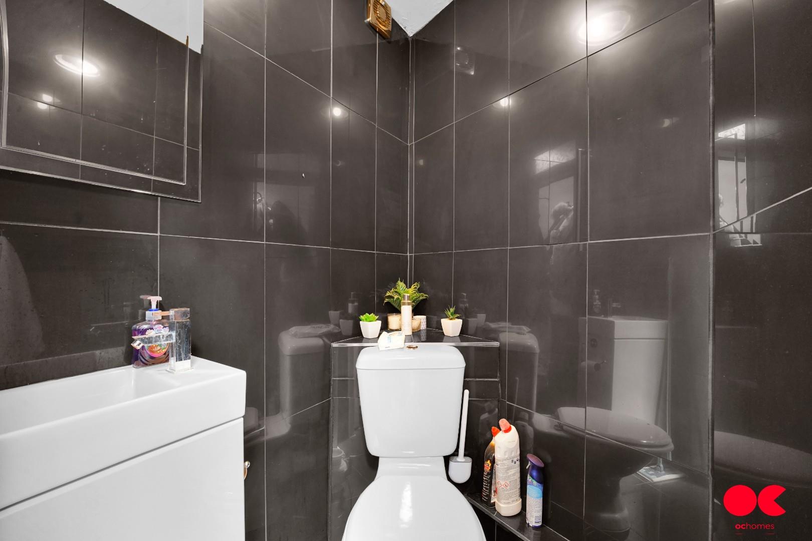 3 bed end of terrace house for sale in Stradbroke Grove, Ilford  - Property Image 13