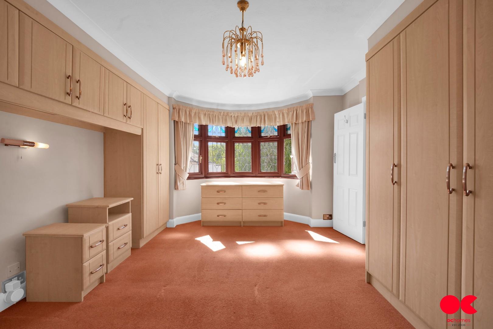 4 bed semi-detached house for sale in Netherpark Drive, Gidea Park  - Property Image 31