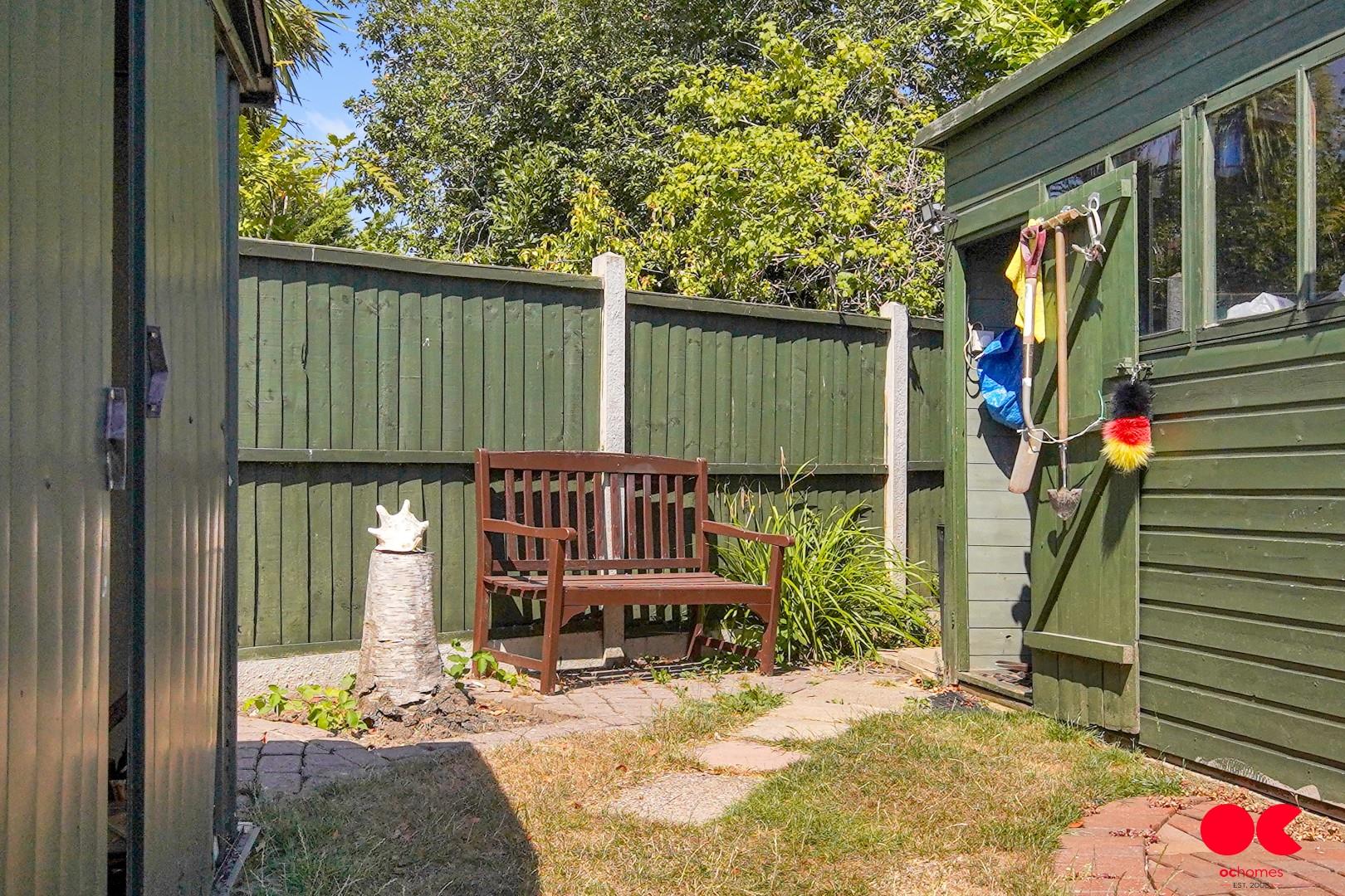 4 bed semi-detached house for sale in Netherpark Drive, Gidea Park  - Property Image 38