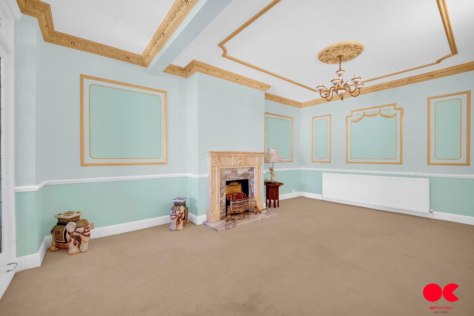 4 bed semi-detached house for sale in Netherpark Drive, Gidea Park  - Property Image 19