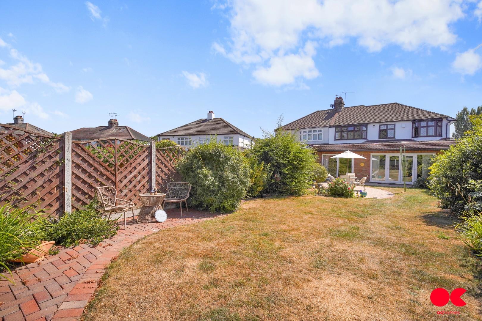 4 bed semi-detached house for sale in Netherpark Drive, Gidea Park  - Property Image 39