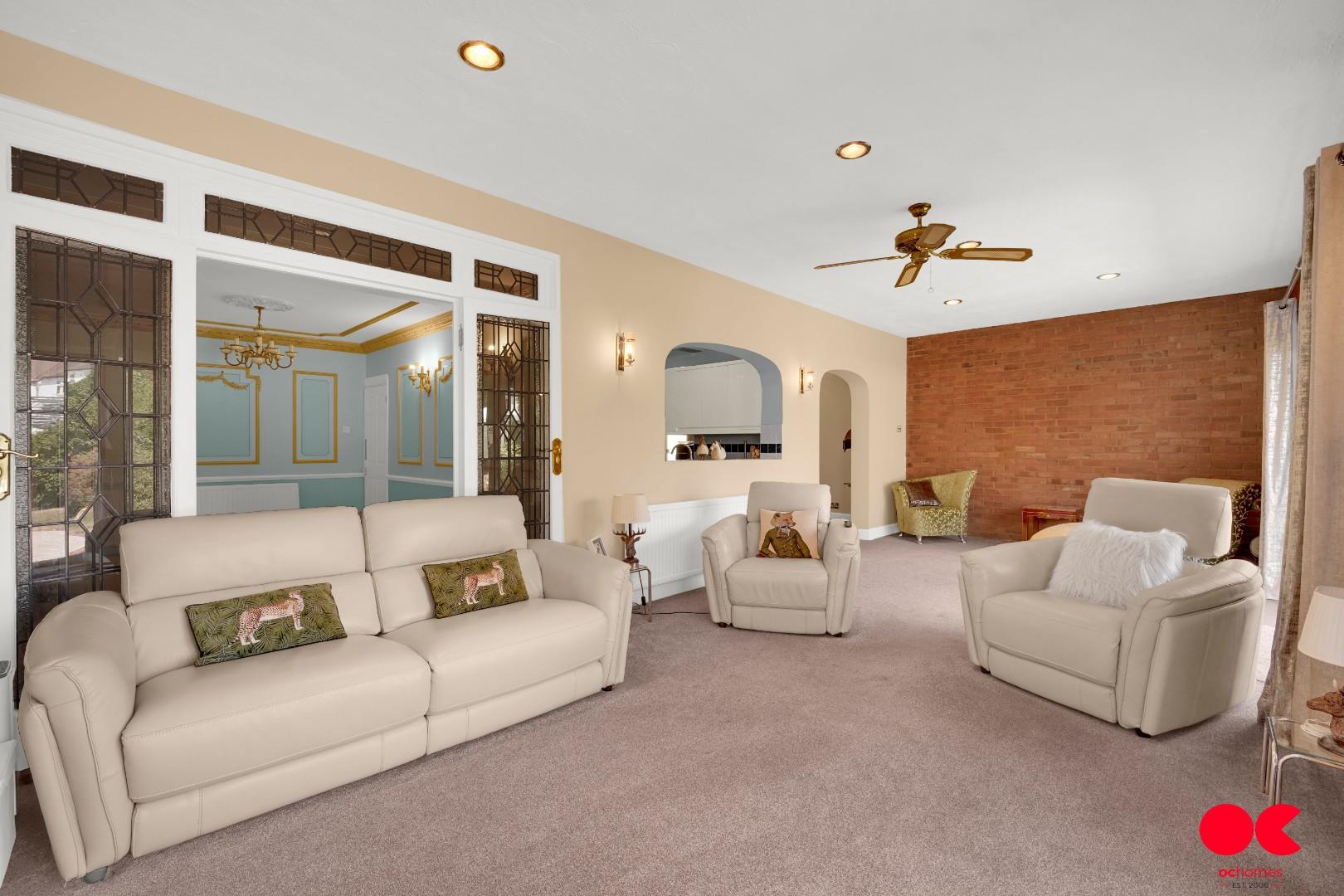 4 bed semi-detached house for sale in Netherpark Drive, Gidea Park  - Property Image 2